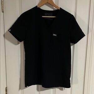 Figs Women’s Classic Black Short Sleeve Tee